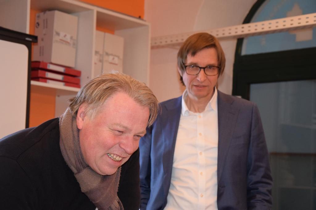 Stiftungsrat Gerald Hertneck (li.) und Stiftungsvorstand Stefan Kindermann (re.)