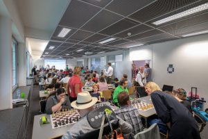 Großer Andrang – noch nie in der Turniergeschichte hatten sich so viele Schachspieler für das Pfennigparaden-Turnier angemeldet! (Foto: Wolfgang Galow)