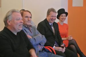 Entspannte Atmosphäre bei den Gästen.