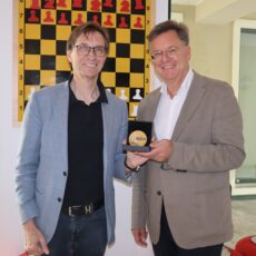 FIDE Award für Münchener Schachstiftung